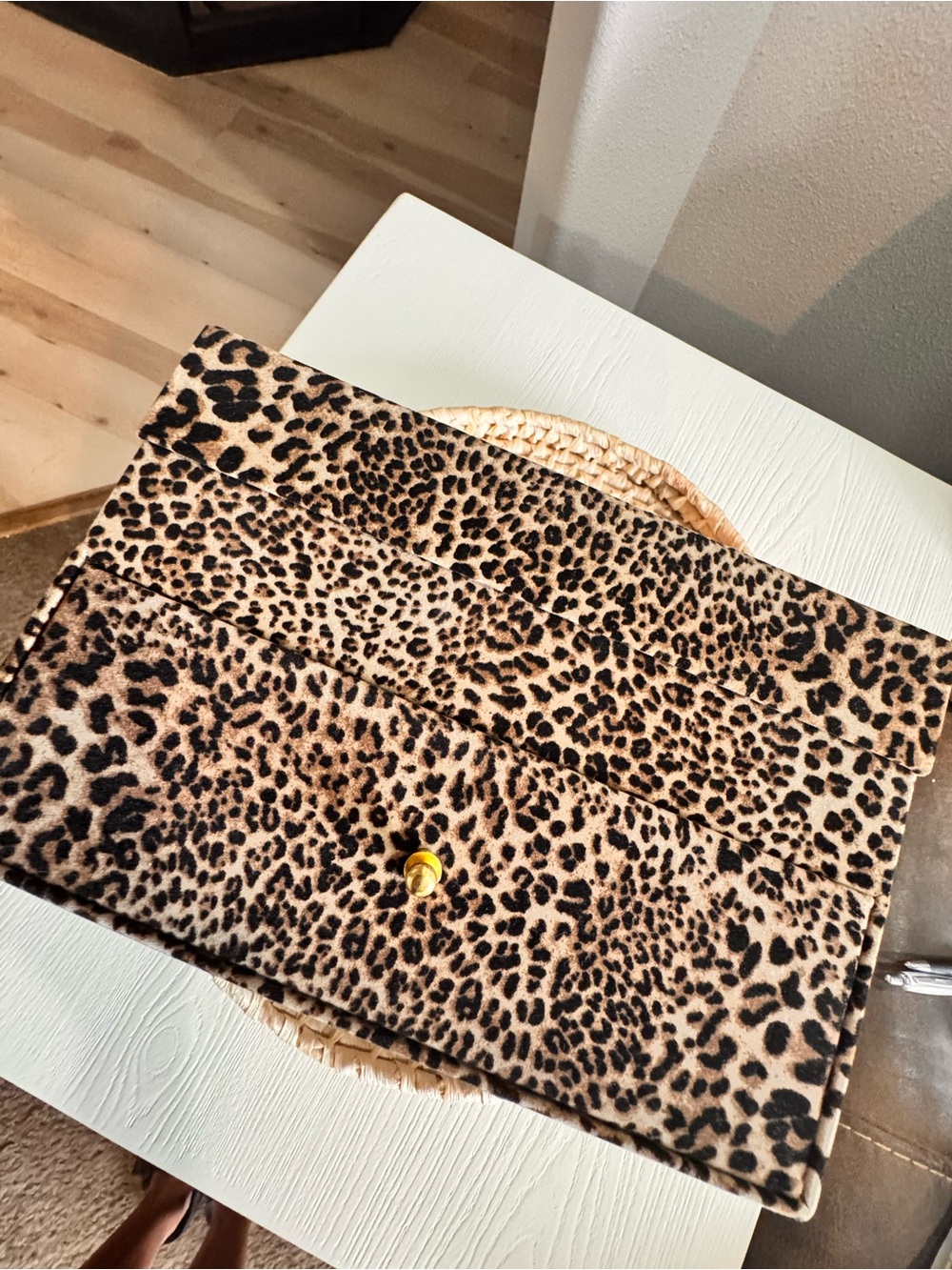 Elizabeth Arden Leopard Print Jewelry Box - Picture 4 of 7